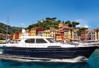 luxury yacht builders uk